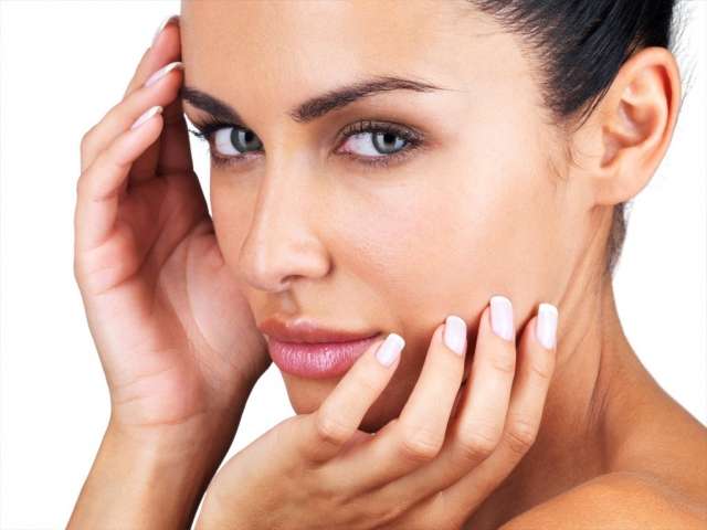 kosmetika-kotoraya-sujaet-pory-na-litse-5540-small